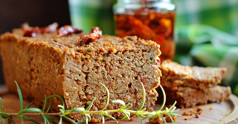 Quinoa super seed loaf