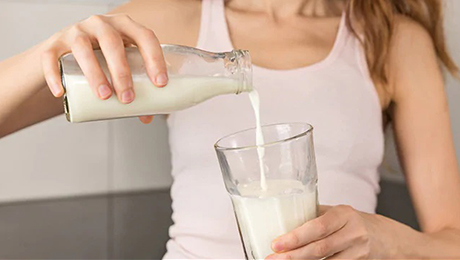 Consumption Of Milk Has Been Linked To Breast Cancer Risk, But It May Be Too Soon To Worry- Nutritionists Explain Why