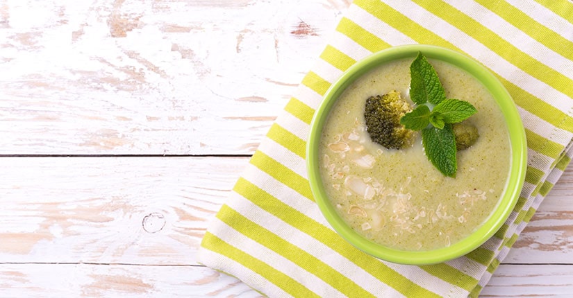 Creamy Broccoli Almond Soup