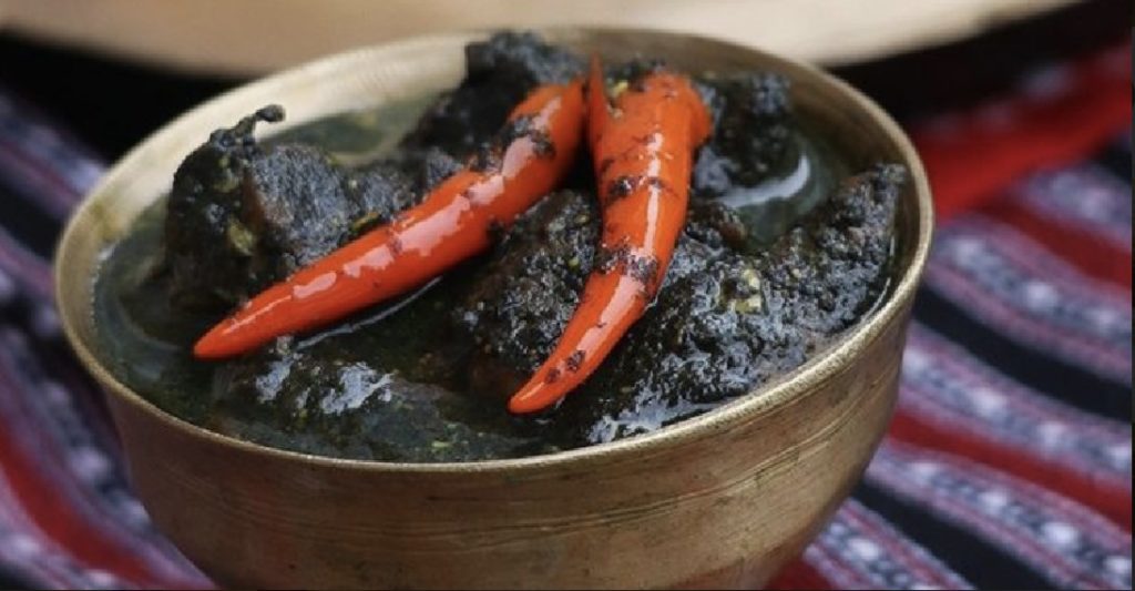 Assamese Black Sesame Chicken Curry