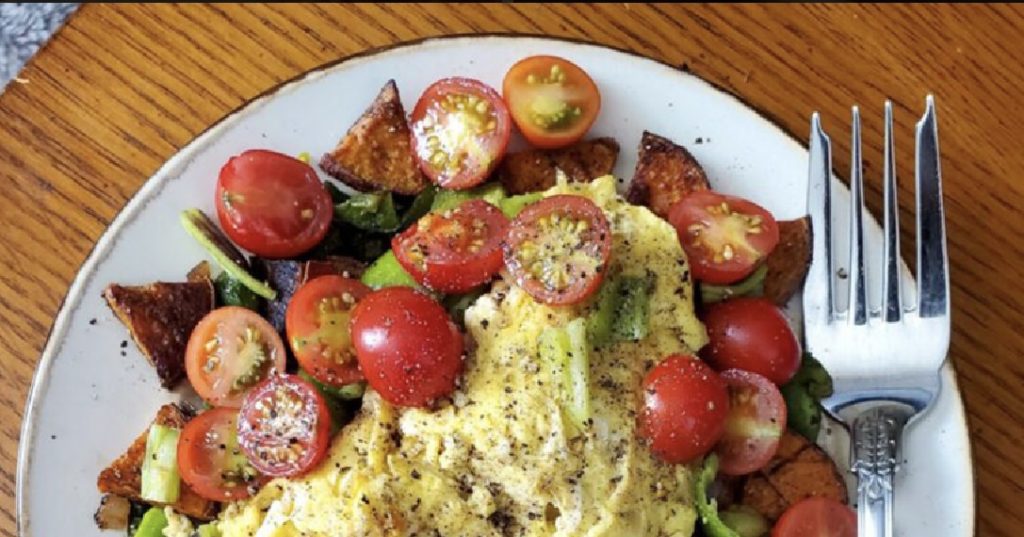 Scrambled Eggs with Black Bean Feta Cheese