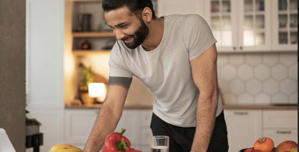 The Role of Nutrition in Men’s Health: 7 Tips for a Balanced Diet