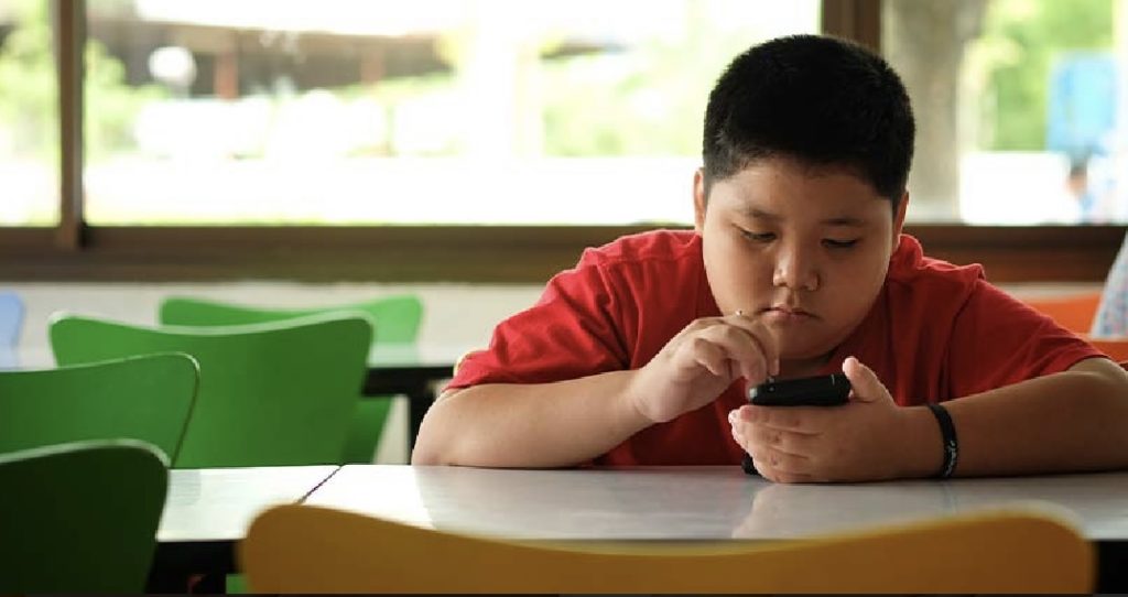 Screen Time and Childhood Obesity: Finding a Healthy Balance