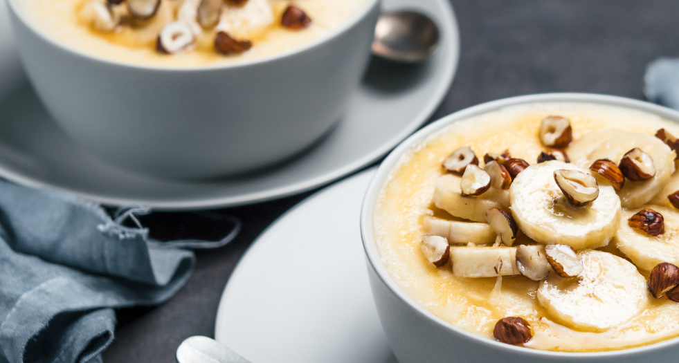 Banana hazelnut semolina porridge